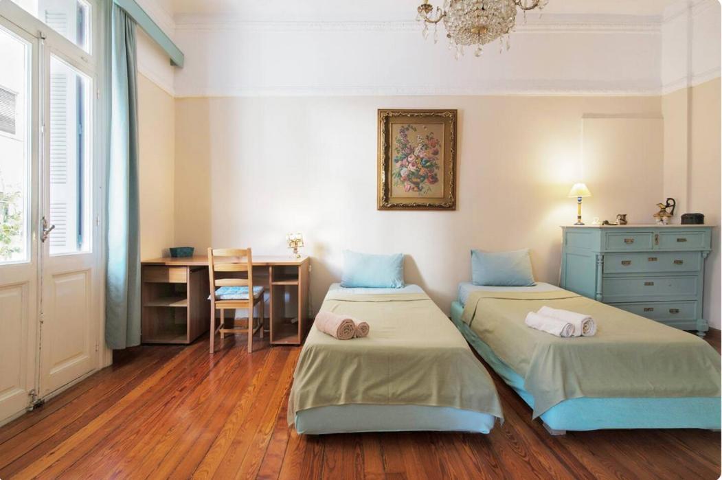 Neoclassical House In The Center Of アテネ エクステリア 写真
