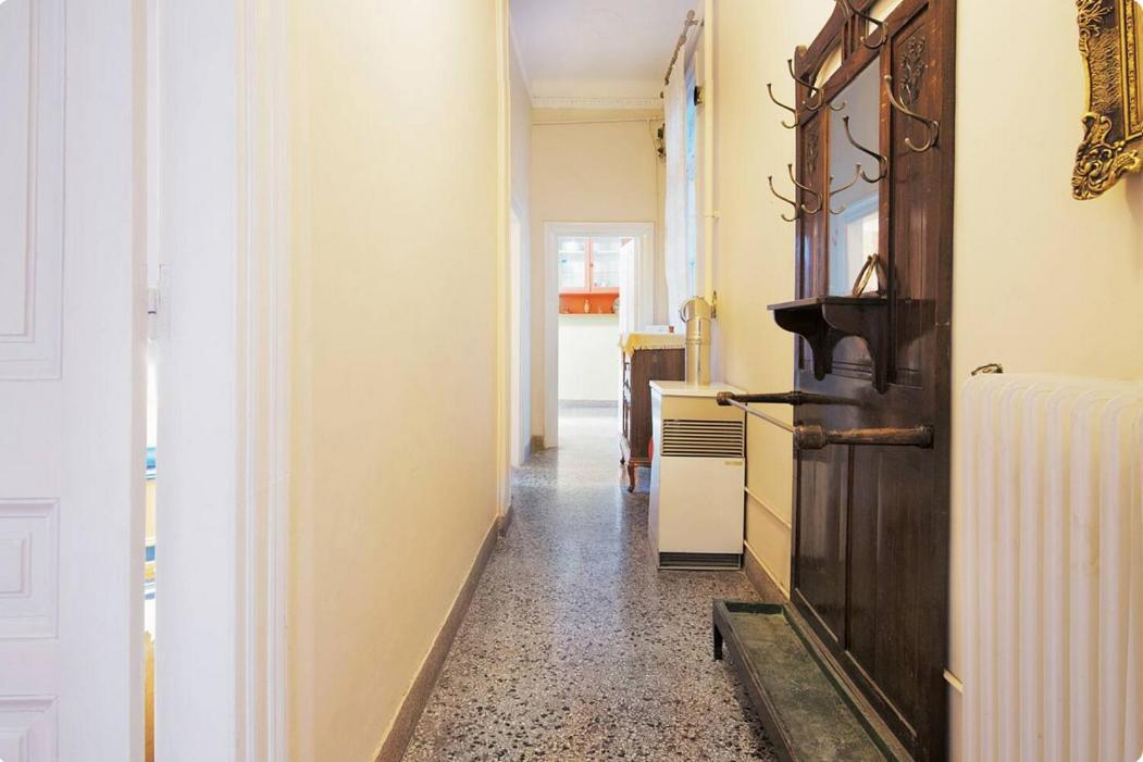 Neoclassical House In The Center Of アテネ エクステリア 写真